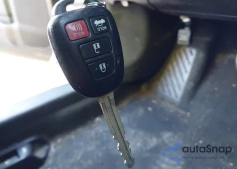 2017 Toyota Camry Se z USA, uszkodzony, nr VIN 4T1BF1FK1HU624105